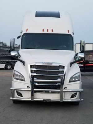 Dongsui 공장 견고한 세미 트럭 범퍼 사슴 가드 Freightliner Cascadia For Volvo International Prostar Kenworth Peterbilt Mack Pinnacle용